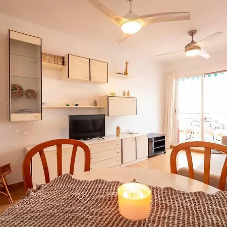 Mare Nostrum Junto A La Marina