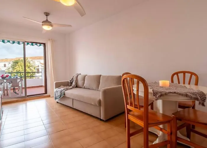 Mare Nostrum Junto A La Marina *