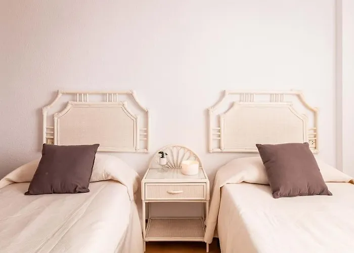 Mare Nostrum Junto A La Marina Apartment